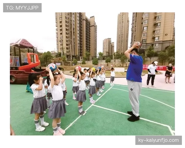 手臂自然位置怎么判？手球犯规的边界在哪里