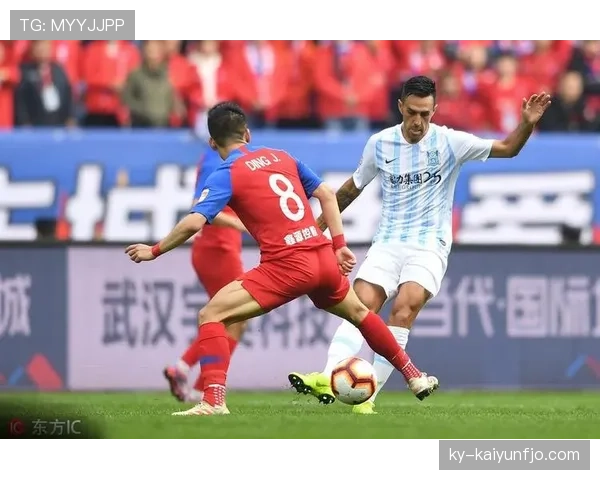 沙滩足球规则：犯规与手球判罚尺度解析